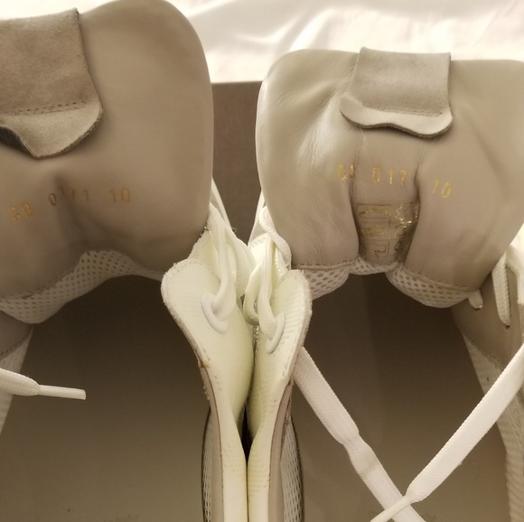 Mens authentic Louis Vuitton sneakers - Picture 5 of 6